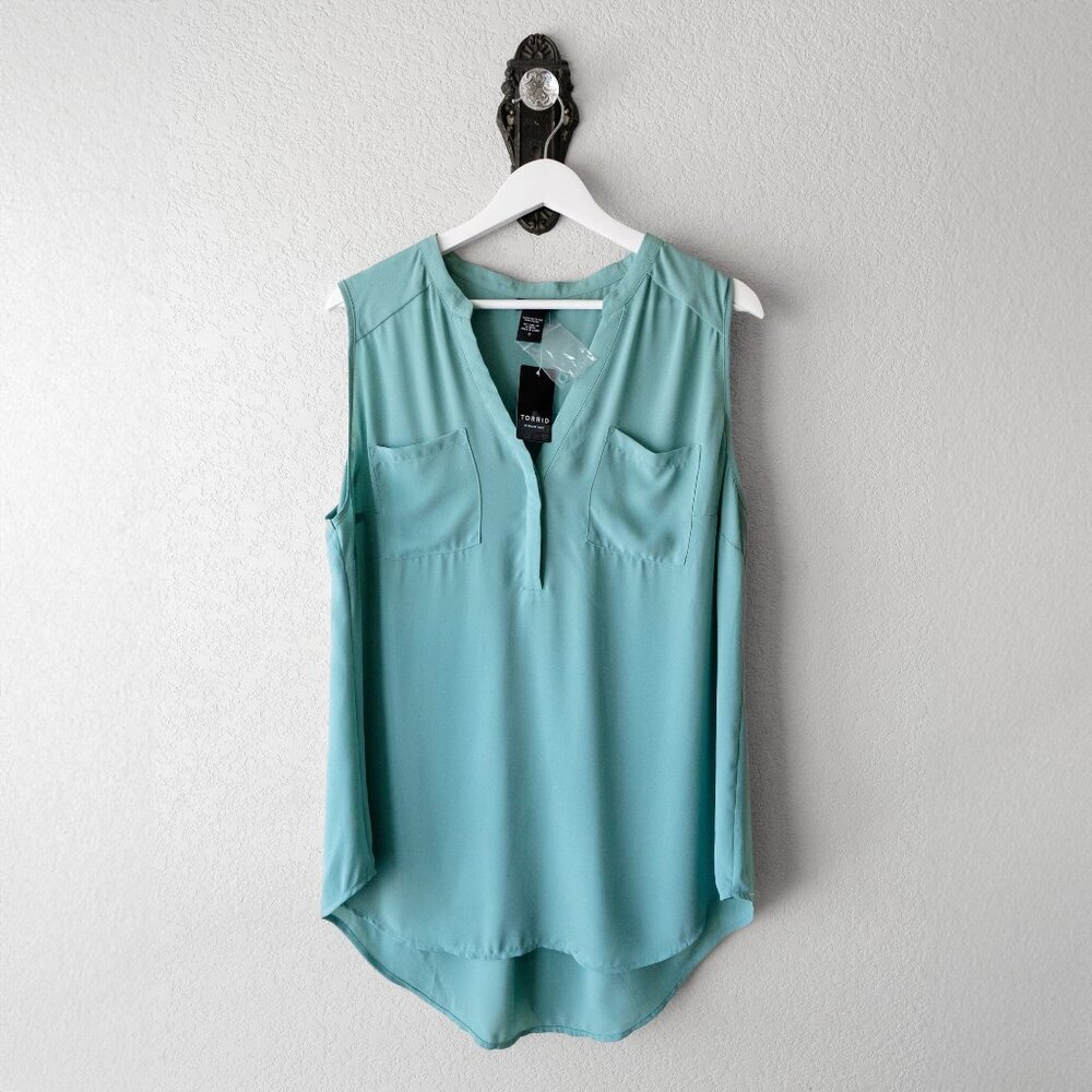 Torrid Harper Sleeveless Blouse Size 0 | Seafoam Green Georgette Top NWT